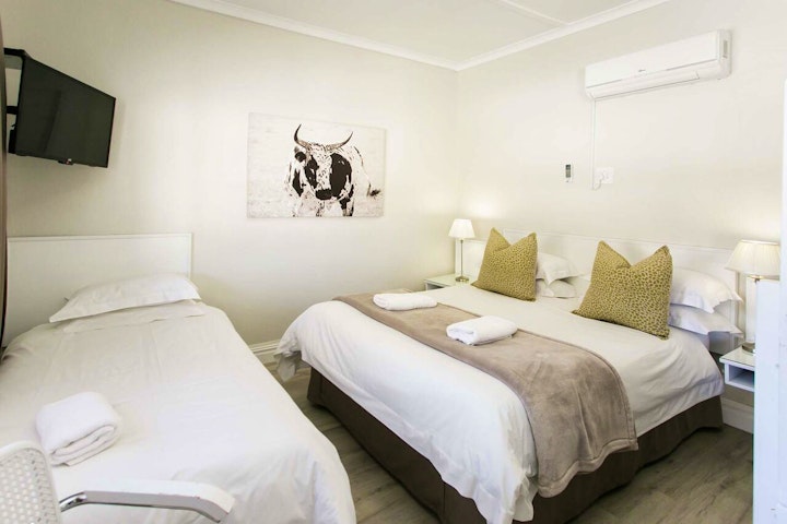 Karoo Accommodation at Wagon Wheel Country Lodge | Viya