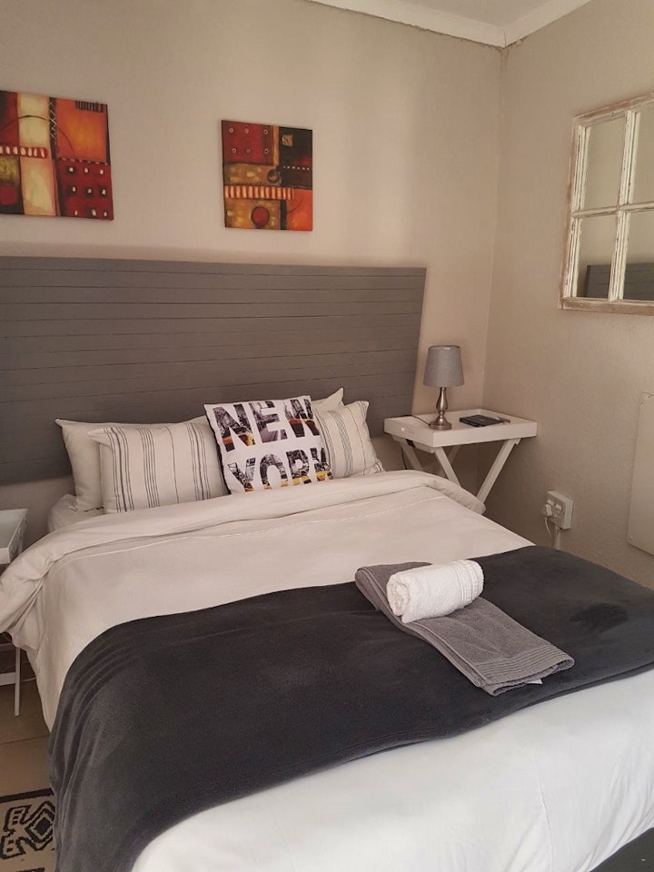 Free State Accommodation at The Woodpecker Guesthouse | Viya