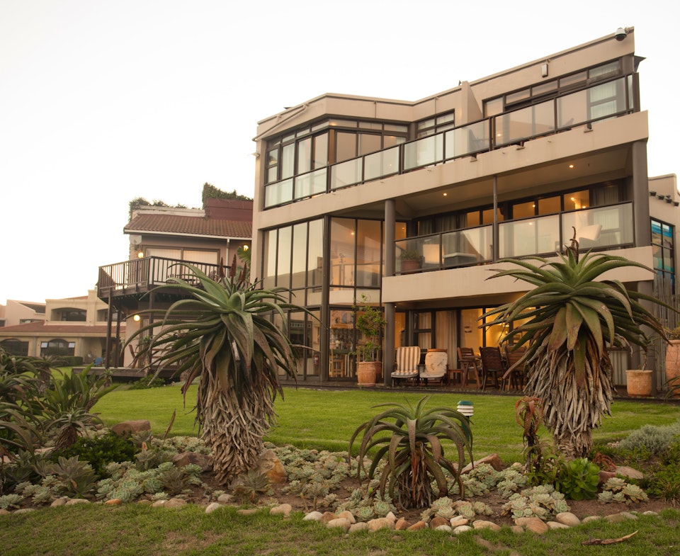 Jeffreys Bay Accommodation at  | Viya