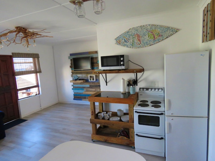 Gansbaai Accommodation at Driftwood Cottage | Viya