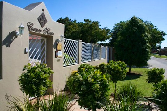 Gqeberha (Port Elizabeth) Accommodation at  | Viya