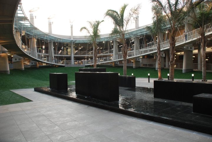 More about Greenstone Shopping Centre TravelGround
