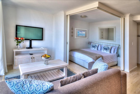 Bloubergstrand Accommodation at  | Viya