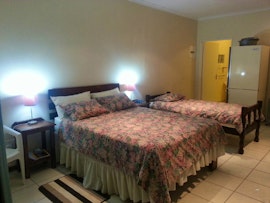 Karoo Accommodation at Chrizaan Guest House | Viya