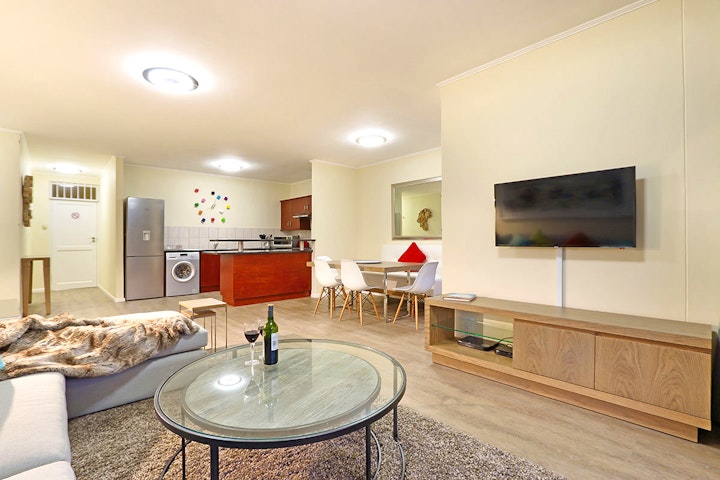 Northern Suburbs Accommodation at Capri 101 | Viya