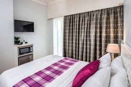 Gqeberha (Port Elizabeth) Accommodation at Bhotani-on-Newton Lodge | Viya