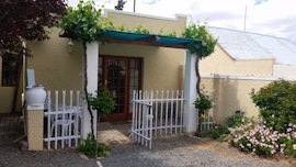 Karoo Accommodation at Die Pophuis Hoekie | Viya