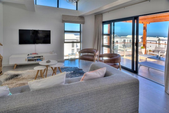 Bloubergstrand Accommodation at  | Viya