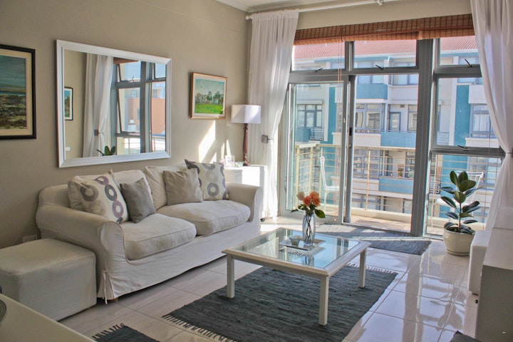 Cape Town Accommodation at Empire Apartment | Viya