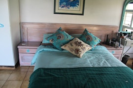 Wild Coast Accommodation at Davison Cottage Hole in the Wall | Viya