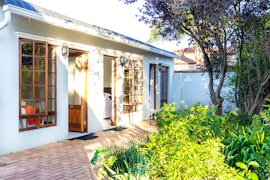 Bredell Accommodation at OR Tambo Guest House | Viya