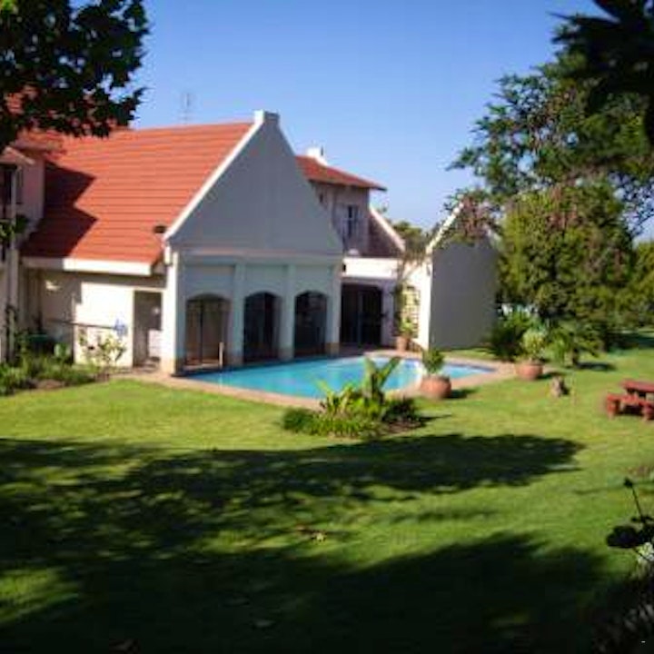 Gauteng Accommodation at Ipe Tombe Guest Lodge | Viya