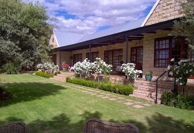  by Olive Hill Country Lodge | LekkeSlaap