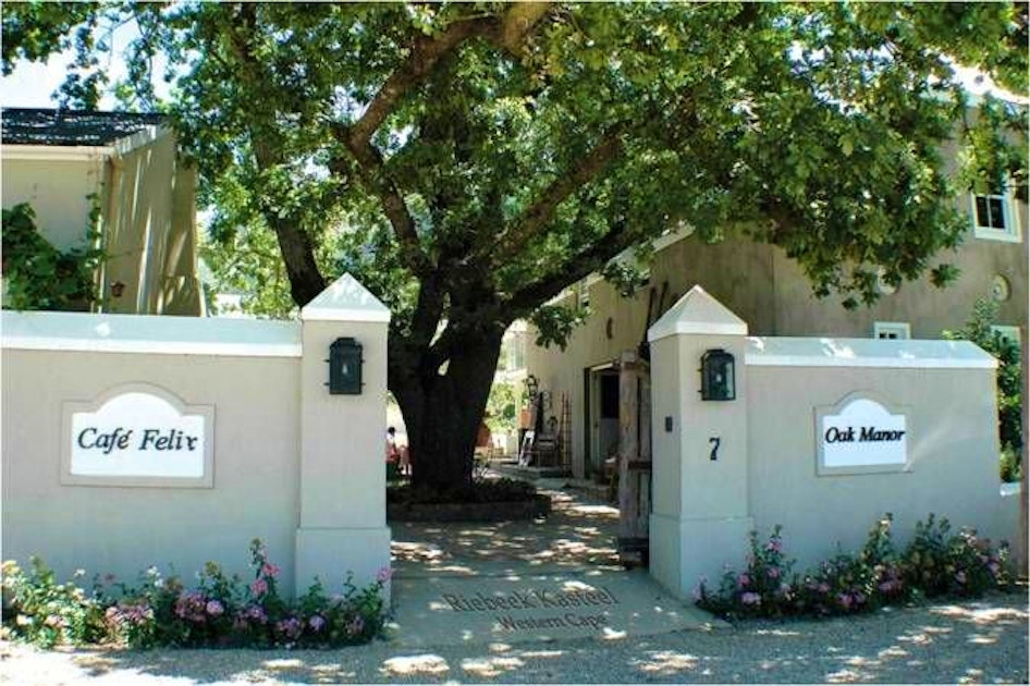 Old Oak Manor TravelGround