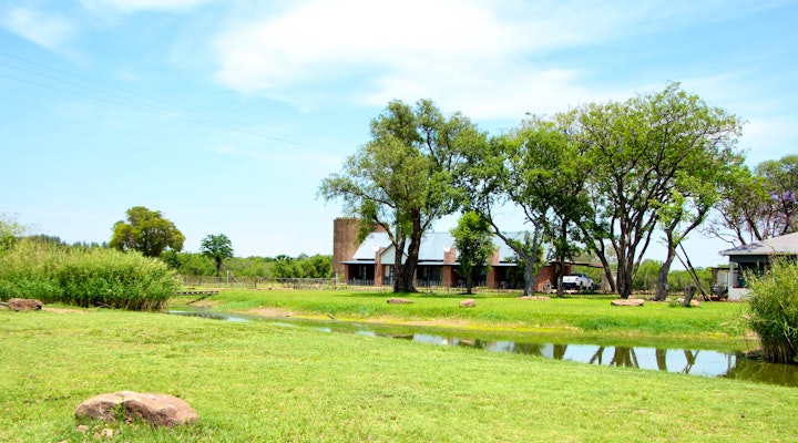 Dinokeng Game Reserve Accommodation at De Kleine Serengeti Game Lodge | Viya