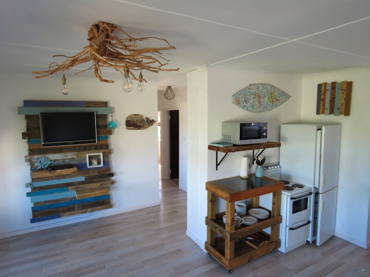 Overberg Accommodation at Driftwood Cottage | Viya