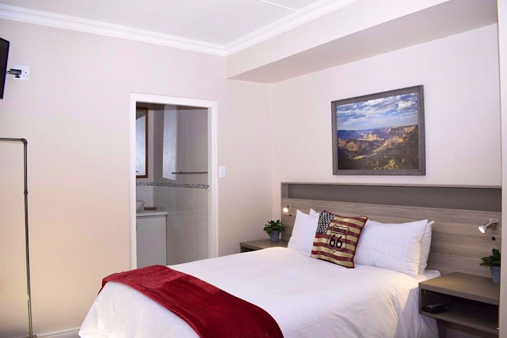 George Accommodation at Outeniqua Inn | Viya