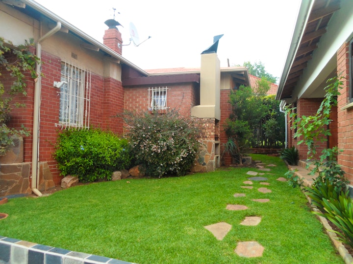 Johannesburg Accommodation at Cyrildene Guest Rooms | Viya