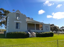 Overberg Accommodation at Middeldam Farm House | Viya