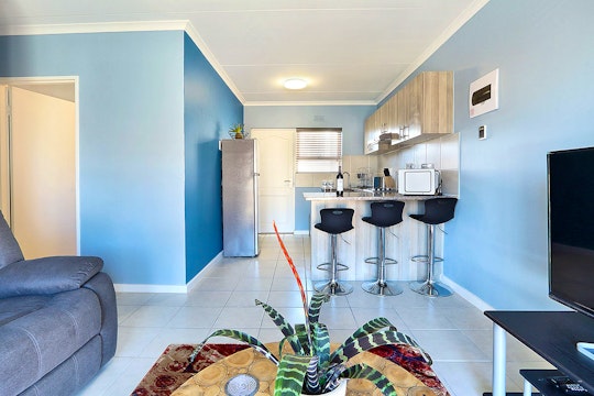 Southern Suburbs Accommodation at  | Viya