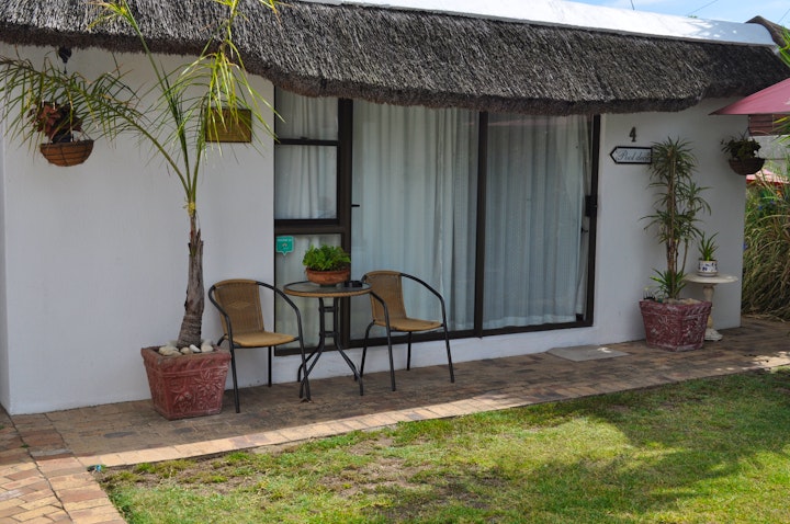Cape Town Accommodation at Pelican Place Guest Cottages | Viya