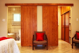 Lowveld Accommodation at Near-to-Kruger House | Viya