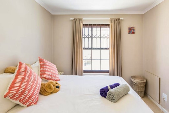 Southern Suburbs Accommodation at  | Viya