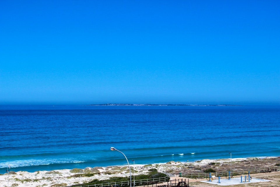 Bloubergstrand Accommodation at  | Viya