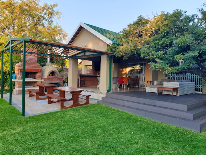 Gauteng Accommodation at Houtkapper Gastekamers | Viya