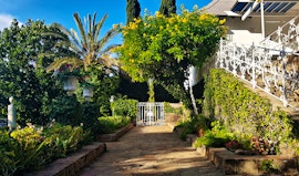 Cape Winelands Accommodation at Little Sanctuary | Viya