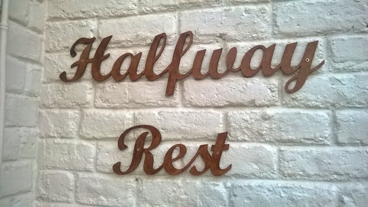  by Halfway Rest | LekkeSlaap
