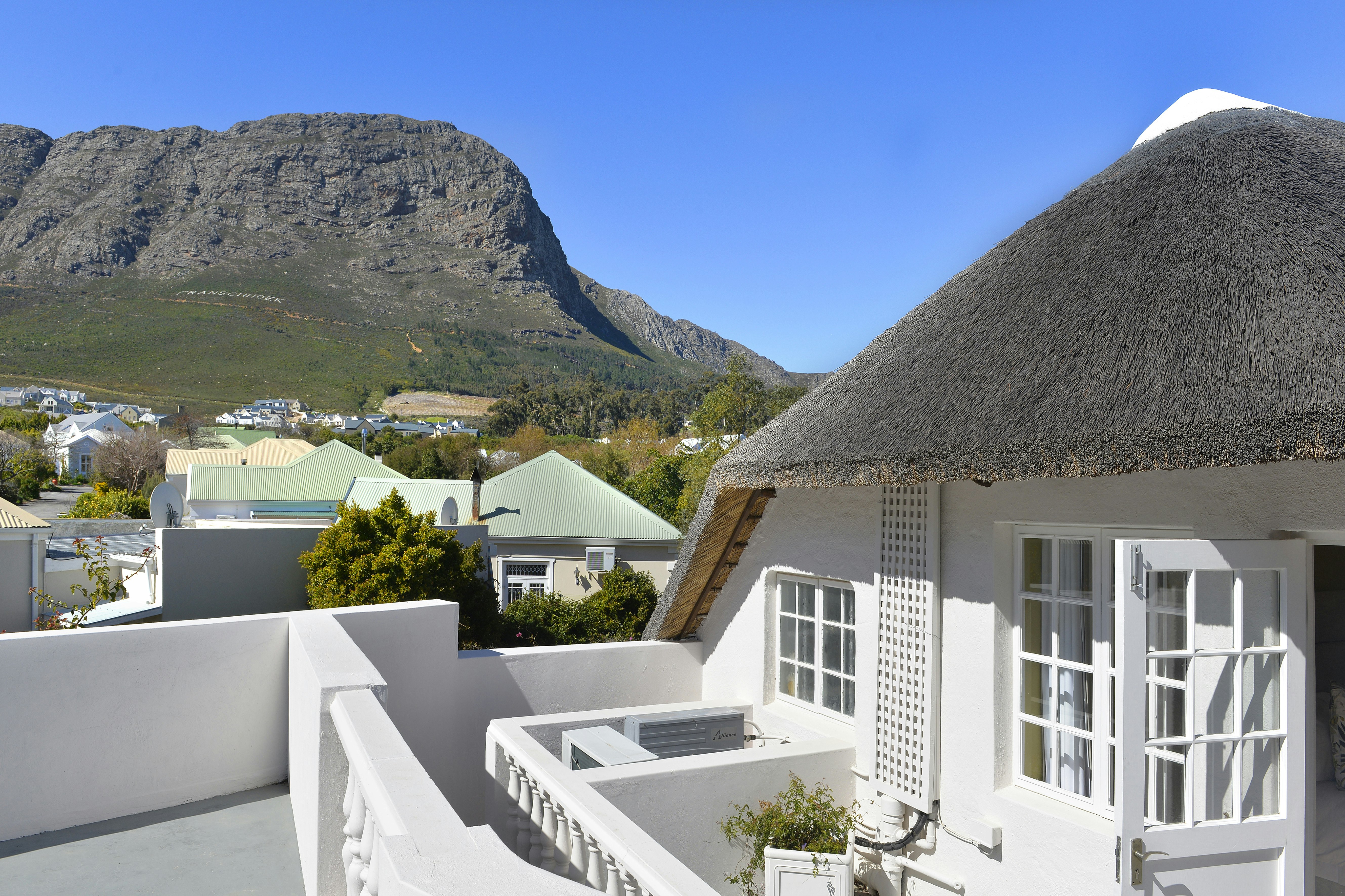 Mirabelle Bed And Breakfast | LekkeSlaap