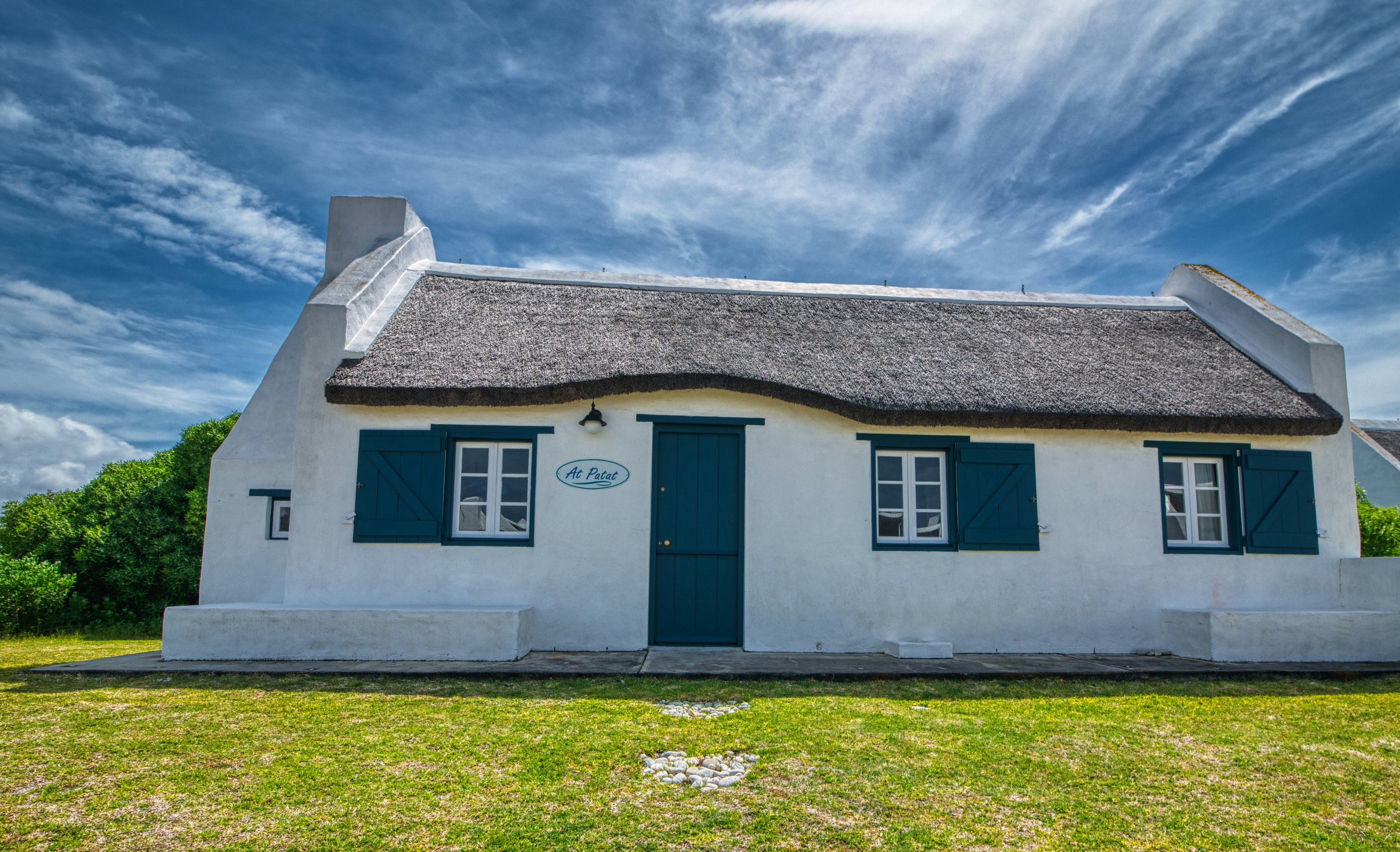 At Patat Cottage Struisbaai Self Catering Accommodation