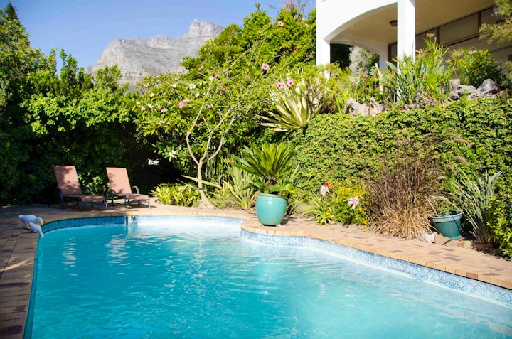 Cape Town Accommodation at Sea Breeze Suite | Viya