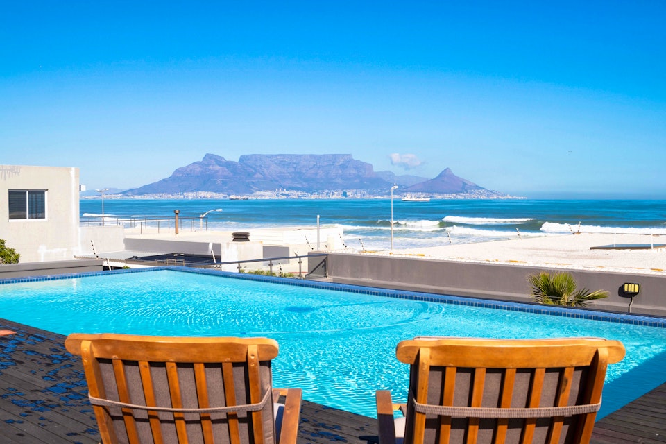 Bloubergstrand Accommodation at  | Viya