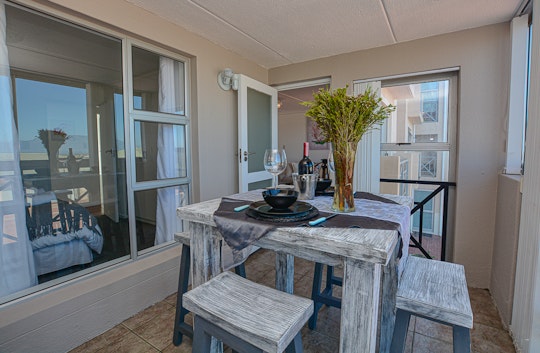 Bloubergstrand Accommodation at  | Viya