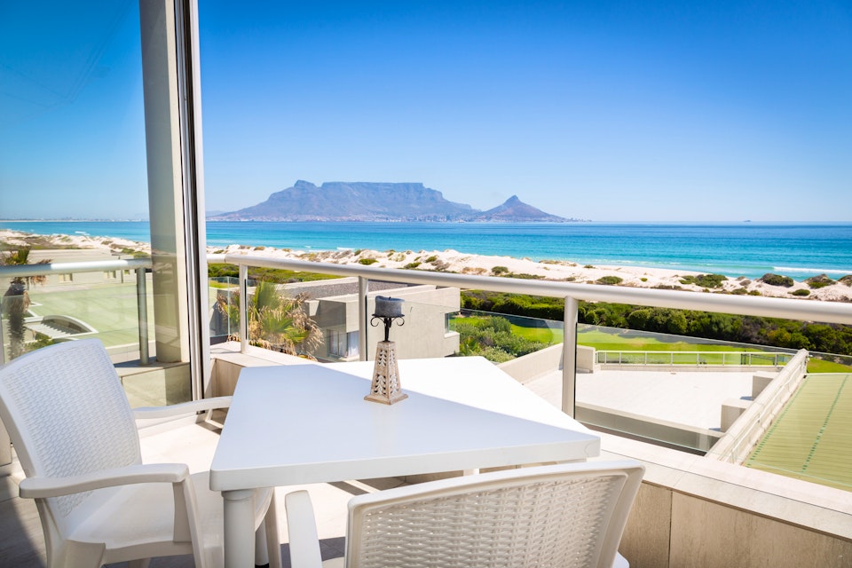 Bloubergstrand Accommodation at  | Viya