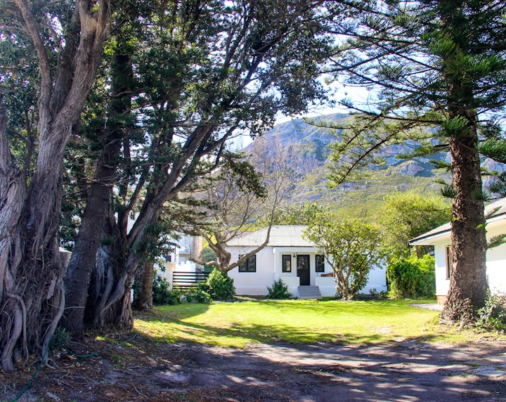 Western Cape Accommodation at Langbaai Beach Cottage | Viya