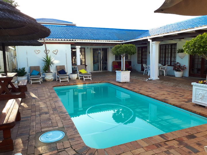 Cape Town Accommodation at Dolphin Inn Blouberg | Viya