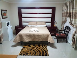 Cradle Of Humankind Accommodation at Someplace Else Guest House | Viya