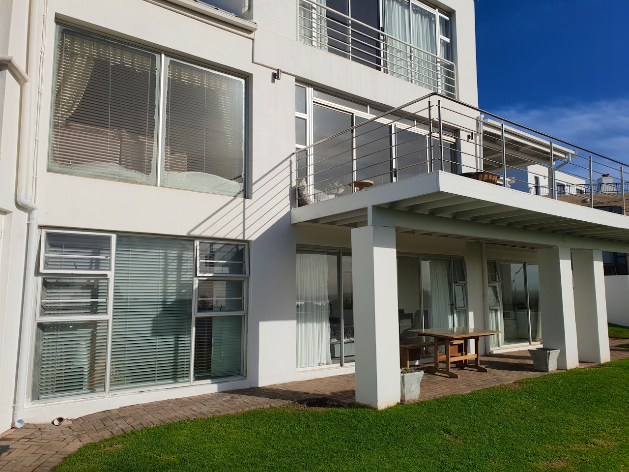 Jeffreys Bay Accommodation at  | Viya