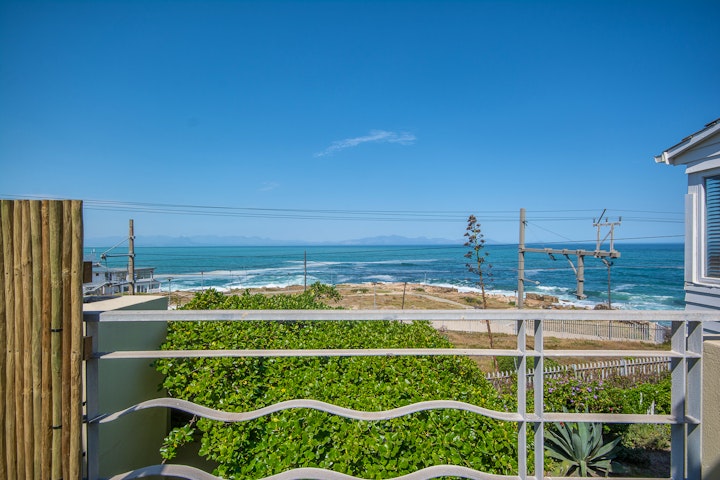 Western Cape Accommodation at Fintimara Beach House | Viya