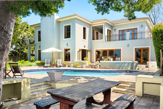 Southern Suburbs Accommodation at  | Viya