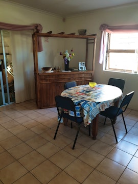 Gansbaai Accommodation at Ouma se C Huisie | Viya