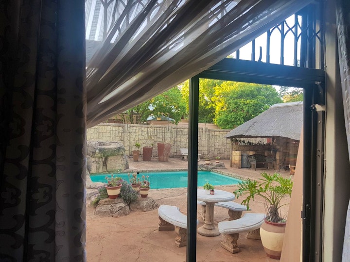 Johannesburg Accommodation at Upper Houghton Guesthouse | Viya