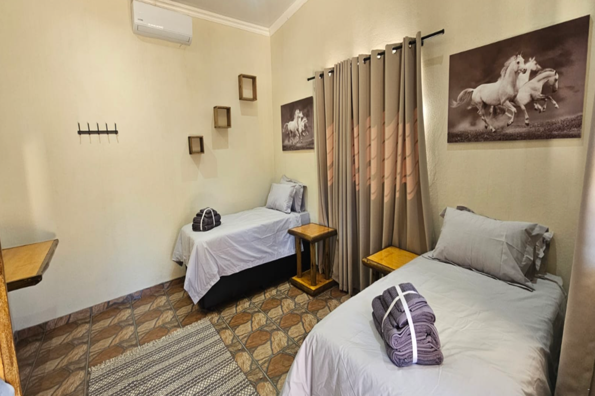 Wild Thorn Bush Lodge image no 10 of 22