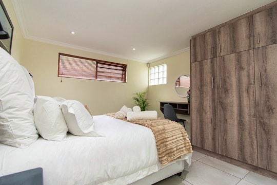 Southern Suburbs Accommodation at  | Viya