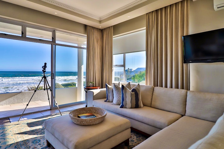 Western Cape Accommodation at Hermanus Beachfront Lodge | Viya