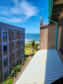 Scottburgh Accommodation at 11 Seesonnet Beach Flat | Viya