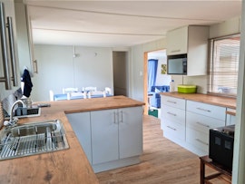 Jeffreys Bay Accommodation at 114 Seaviews | Viya